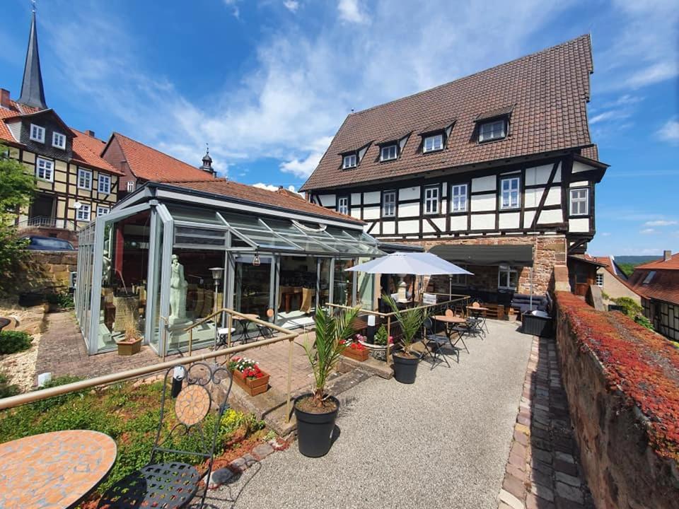 Hotel & Cafe Schachtenburg Schlitz Exterior photo